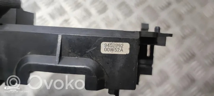 Volvo S60 Wiper turn signal indicator stalk/switch 00W52A