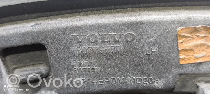 Volvo XC90 Nadkole przednie 30779577