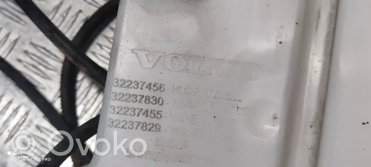 Volvo S90, V90 Valaisimen pesurin nestesäiliö 32237456
