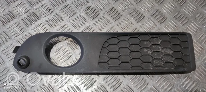 Volvo S80 Grille inférieure de pare-chocs avant 30655929