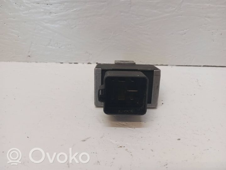 Nissan Almera N16 Combustion relay 132121