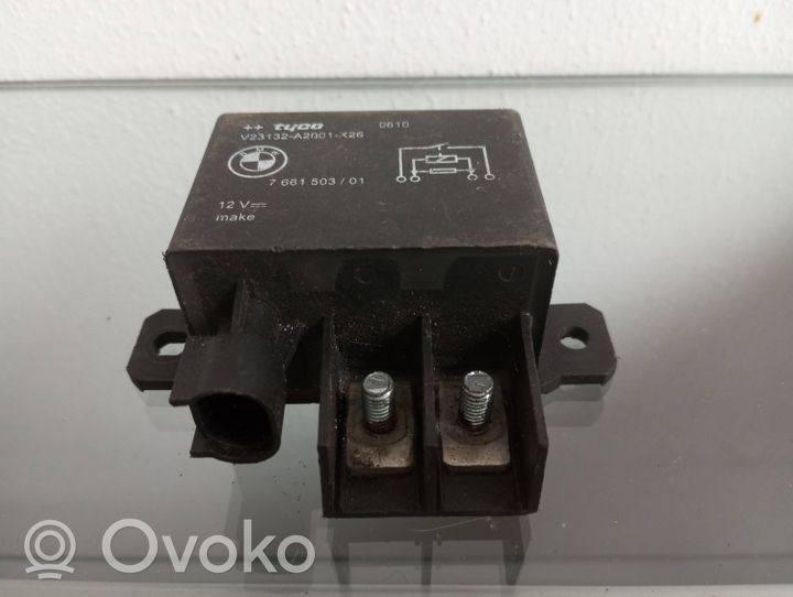 BMW 5 F10 F11 Coolant fan relay 7661503