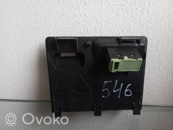 BMW X5 E70 Connecteur/prise USB 100355102