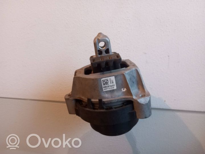 BMW 5 G30 G31 Supporto di montaggio del motore 6883514