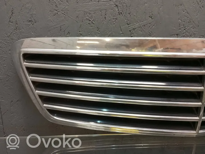 Mercedes-Benz S W220 Grille de calandre avant A2208800383