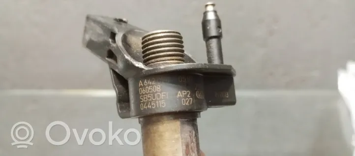 Mercedes-Benz E W211 Injecteur de carburant A6420700587