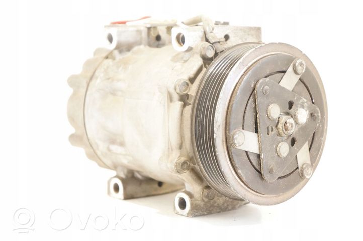 Ford Fiesta Ilmastointilaitteen kompressorin pumppu (A/C) 5S6119D629AA