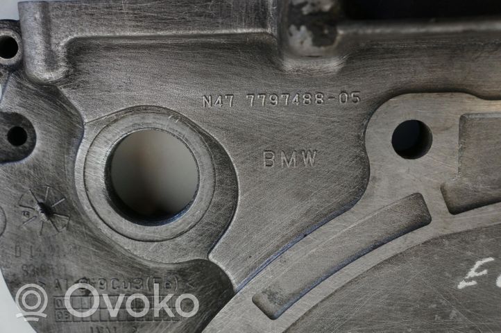 BMW 1 E81 E87 Osłona paska / łańcucha rozrządu 7797488-05 BMW E84