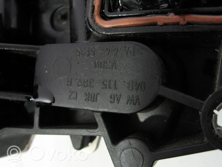 Skoda Fabia Mk3 (NJ) Supporto di montaggio del filtro dell’olio 04B115389B 03L117021C