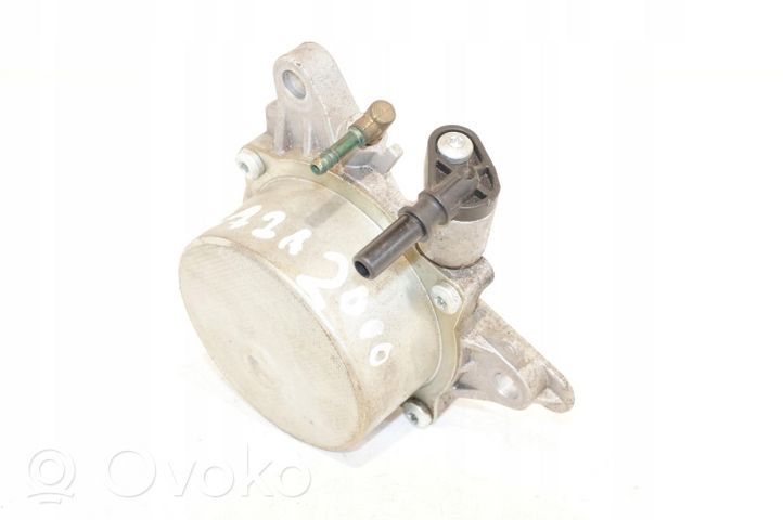 Fiat Panda III Pompe à vide 55226403