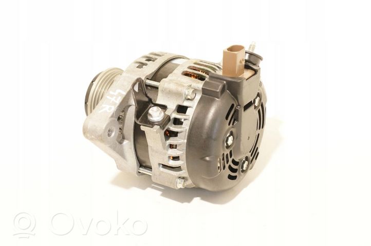 Toyota Yaris XP210 Generaattori/laturi 27060-0Q160 TG104210-9821