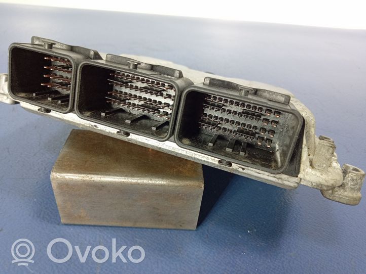 Renault Master II Unité de commande, module ECU de moteur 0281010320