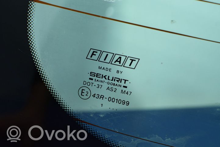 Fiat Stilo Takalasi/takaikkuna 