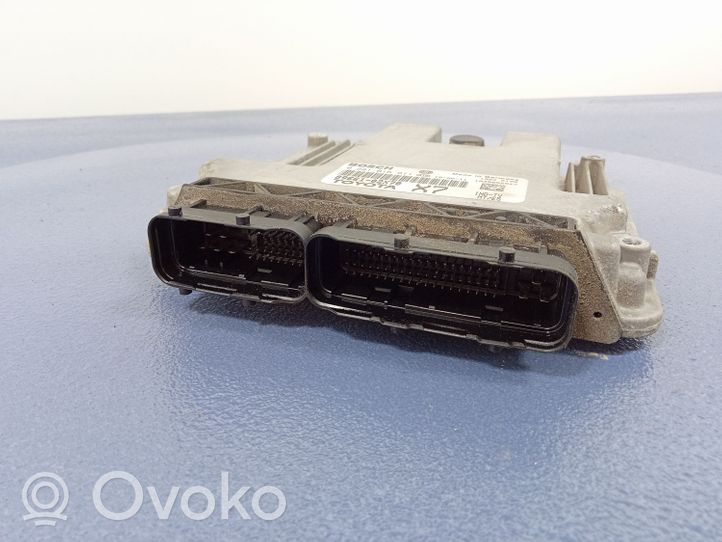 Toyota Auris 150 Komputer / Sterownik ECU silnika 89661-02X70