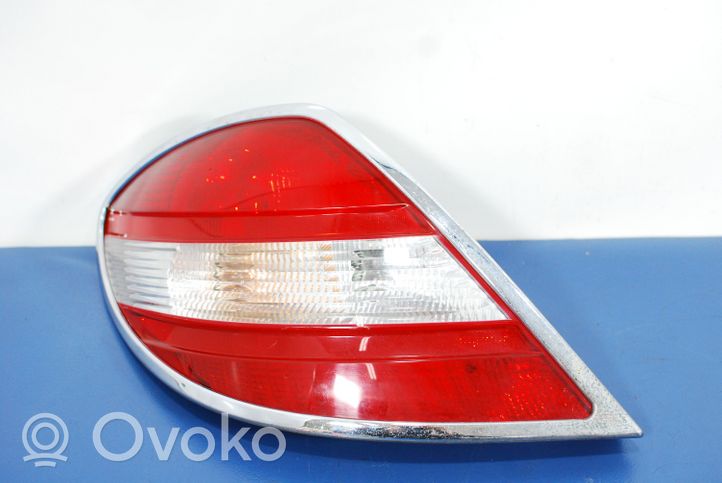 Mercedes-Benz SLK R171 Lampa tylna A1718200264