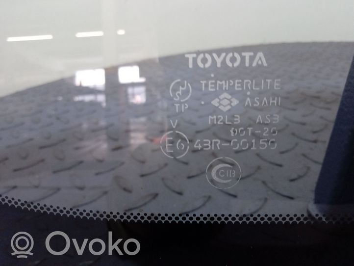 Toyota Previa (XR30, XR40) II Szyba karoseryjna tylna 01