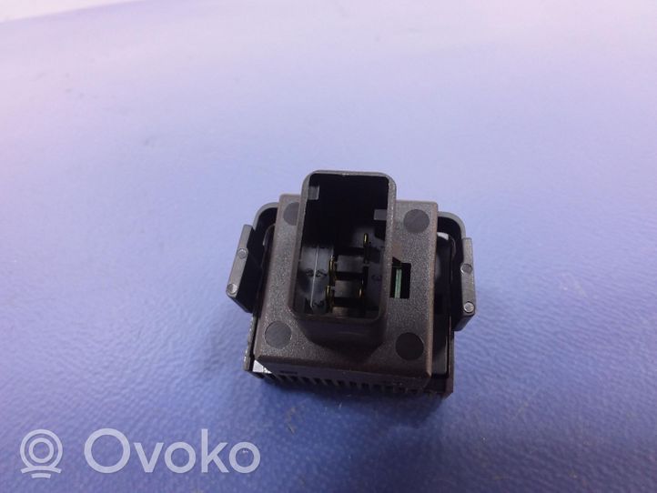 Volkswagen Cross Polo Light switch 6RU941333