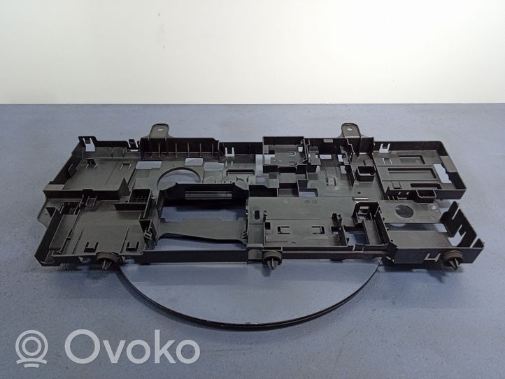 Audi A6 S6 C8 4K Muu kynnyksen/pilarin verhoiluelementti 4K0907392E