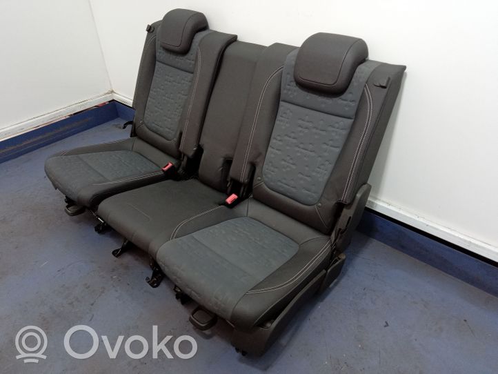 Opel Meriva B Kanapa tylna / Fotel drugiego rzędu 