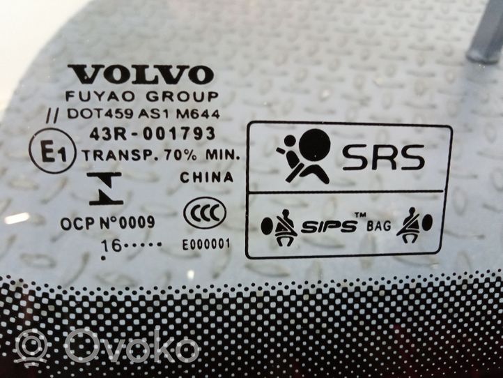 Volvo S40 Szyba przednia / czołowa 