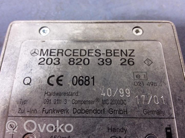 Mercedes-Benz C W203 Amplificateur d'antenne 2038203926