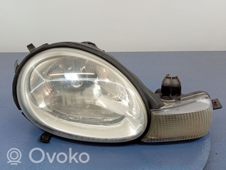 Dodge Neon Lampa przednia 01