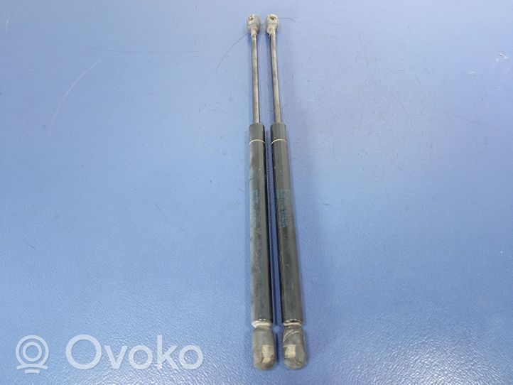 Volkswagen Polo III 6N 6N2 6NF Support de levage de hayon 6N0827550A