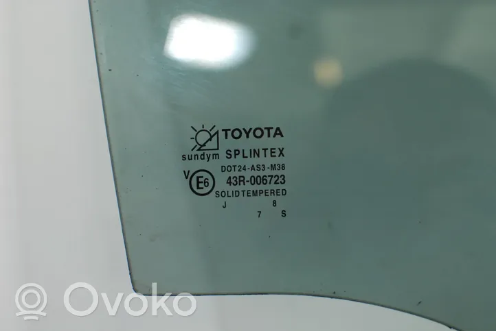 Toyota Avensis T220 Takaoven ikkunalasi 