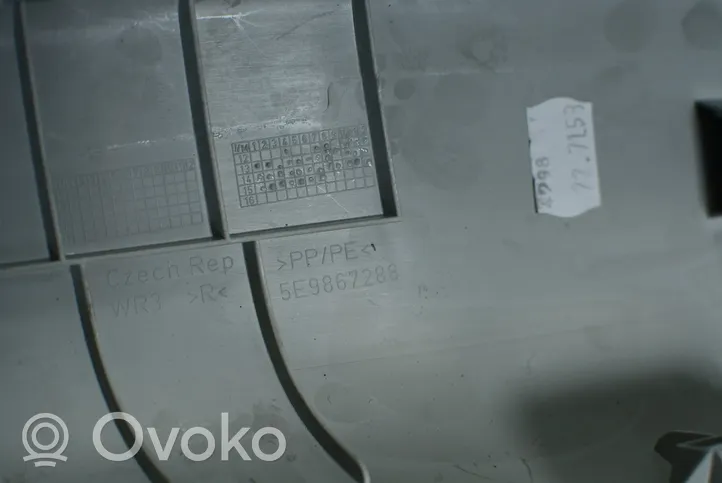 Skoda Octavia Mk3 (5E) Altro elemento di rivestimento sottoporta/montante 5E9867288