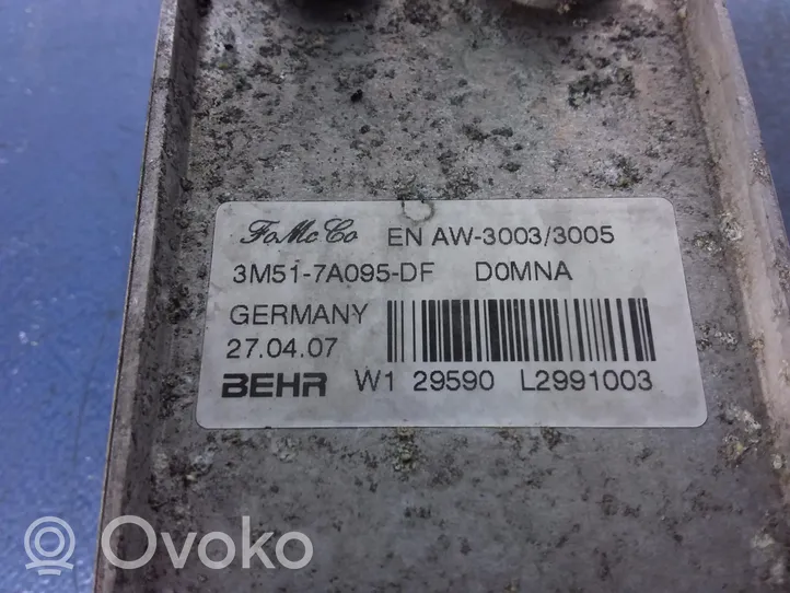 Volvo V50 Moottoriöljyn jäähdytinlaite 3M51-7A095-DF