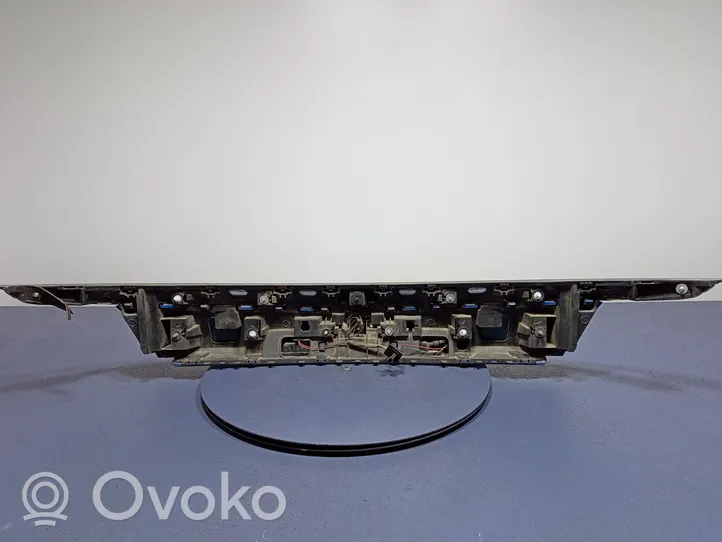 Opel Insignia A Lampa oświetlenia tylnej tablicy rejestracyjnej 13272845