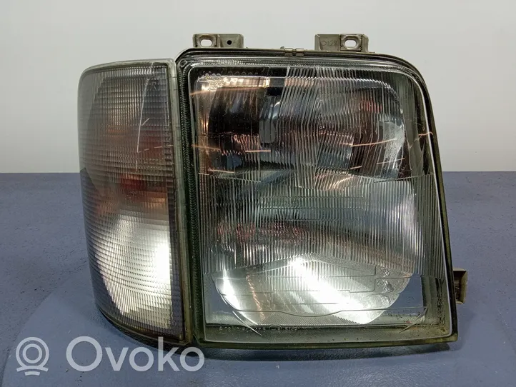 Volkswagen II LT Lampa przednia 2D1941016A