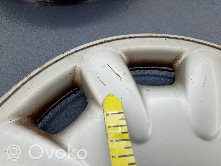 Daihatsu Cuore Kołpaki nieoryginalne R17 01