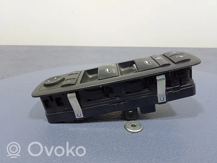 Chrysler Pacifica Electric window control switch 68234092AC