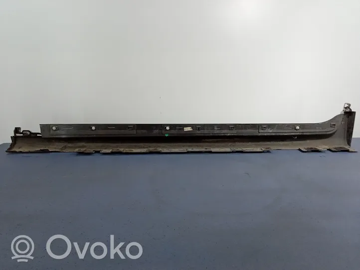 BMW X3 F25 Front sill (body part) 8048172