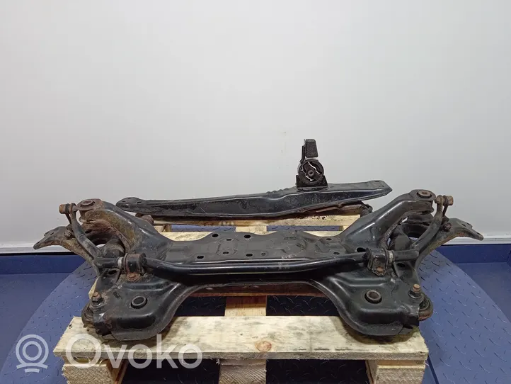 Toyota Avensis T220 Front subframe 01