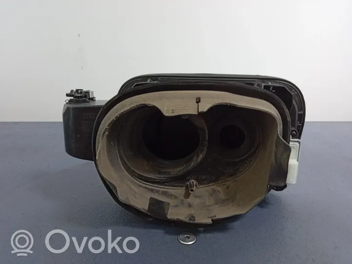 BMW 7 G11 G12 Bouchon, volet de trappe de réservoir à carburant 7358691