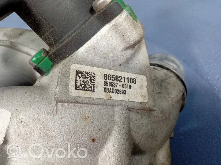BMW 2 F44 Turbo system vacuum part 8658211