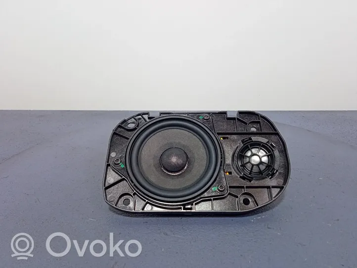 BMW 1 F40 Altavoz subwoofer 2622778