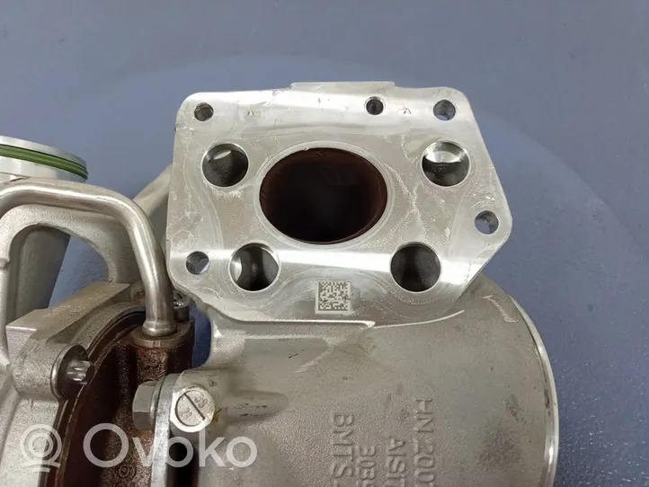 BMW 1 F40 Cześć układu próżniowego turbosprężarki 8631700