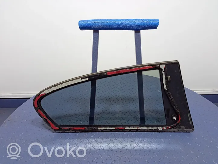 BMW 1 E82 E88 Rear side window/glass 7164629