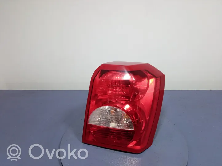 Dodge Caliber Lampa tylna 05303880