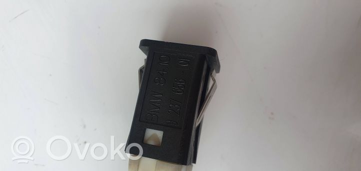 BMW 3 E92 E93 USB socket connector 9237656