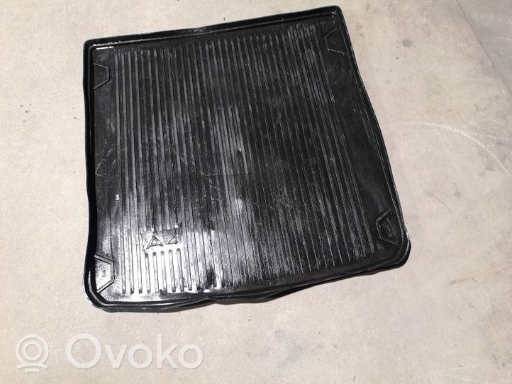 Audi A4 S4 B9 Trunk/boot mat liner 