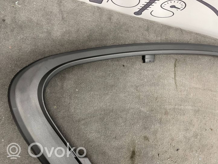 BMW 5 G30 G31 Altro elemento di rivestimento della portiera anteriore 7384927