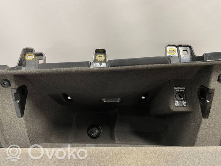 Porsche Macan Glove box set 95B857558