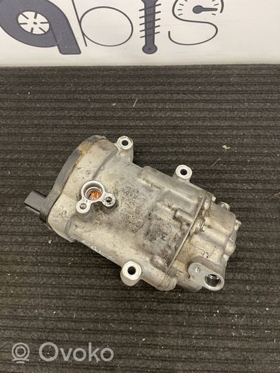 Toyota RAV 4 (XA50) Klimakompressor Pumpe 0424001101