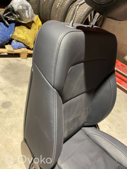 Mercedes-Benz GLS X166 Front driver seat 