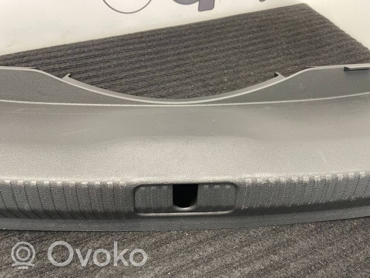 Audi A5 Rivestimento di protezione sottoporta del bagagliaio/baule 8W6863471