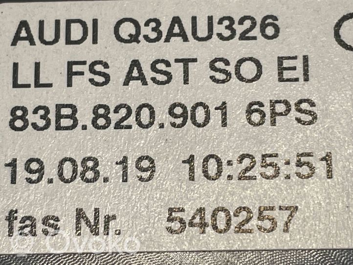 Audi Q3 F3 Kojelaudan sivutuuletussuuttimen kehys 83B820901